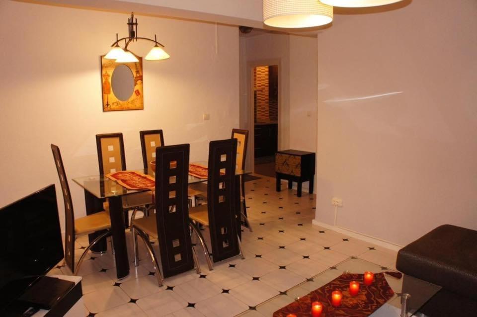 Cozy Apartment In Fuengirola! Baesta Laege Bagian luar foto
